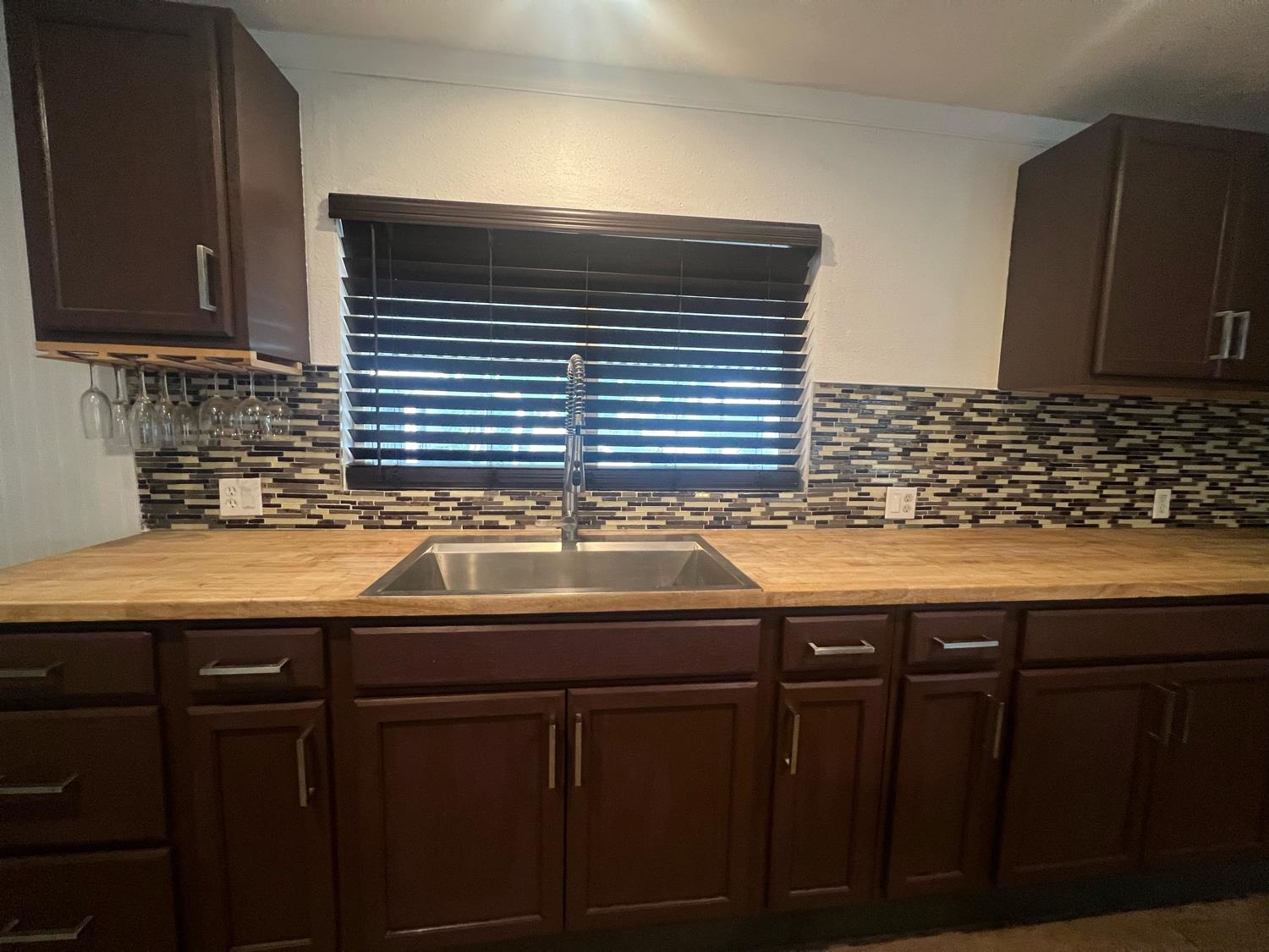 2621 Prescott Rd #79, Modesto, CA 95350