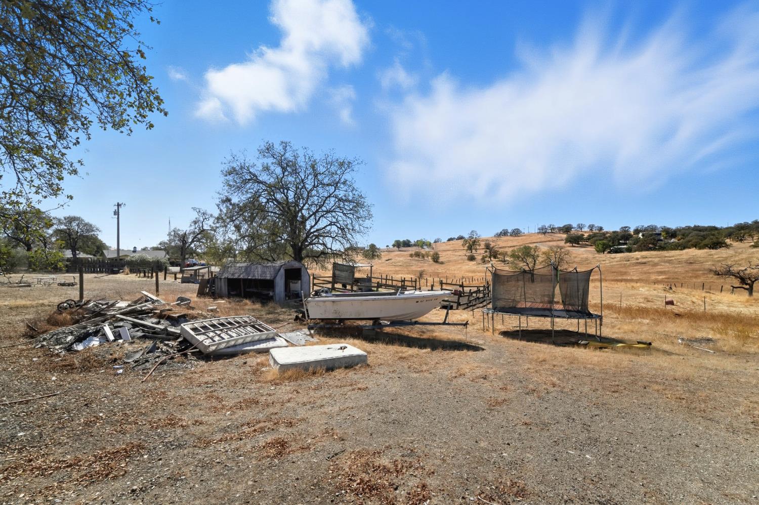 1668 Carmelita Ln, La Grange, CA 95329