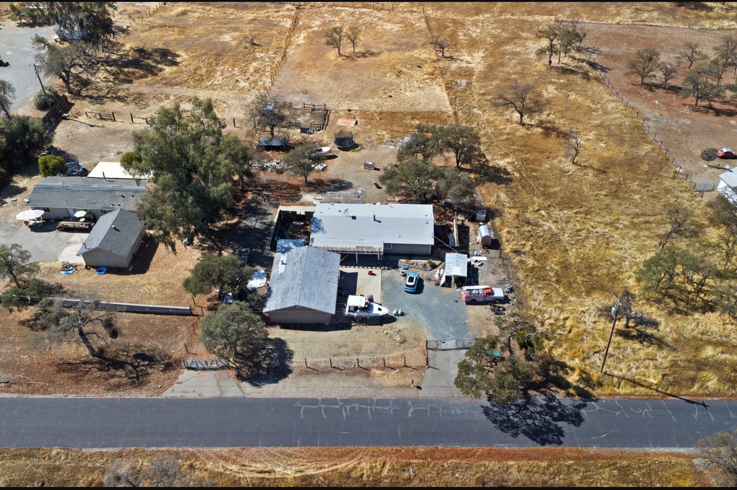 1668 Carmelita Ln, La Grange, CA 95329