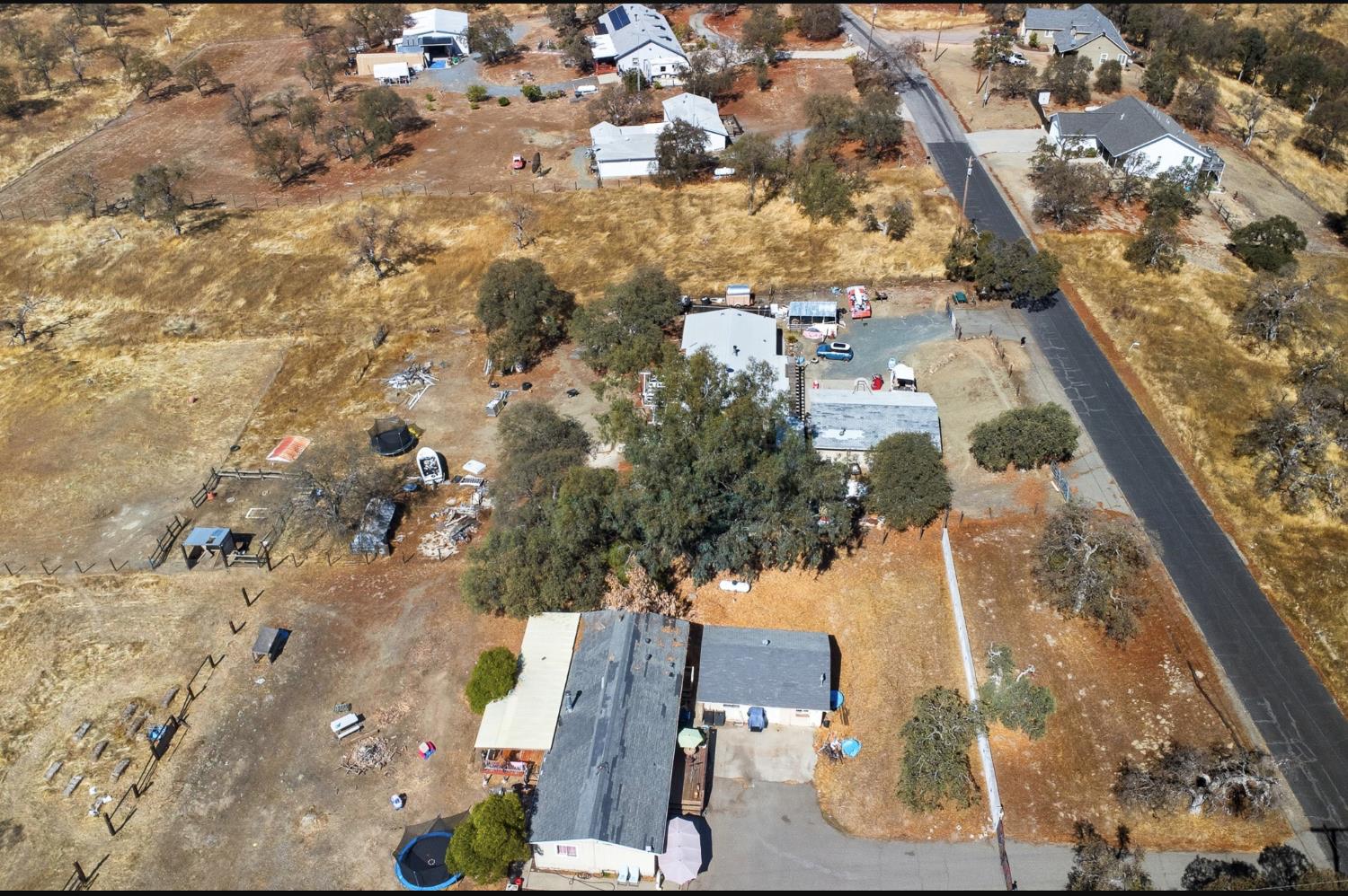 1668 Carmelita Ln, La Grange, CA 95329