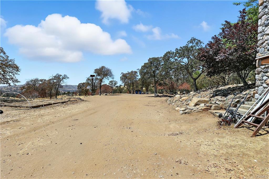 3013 Trower Rd, Catheys Valley, CA 95306