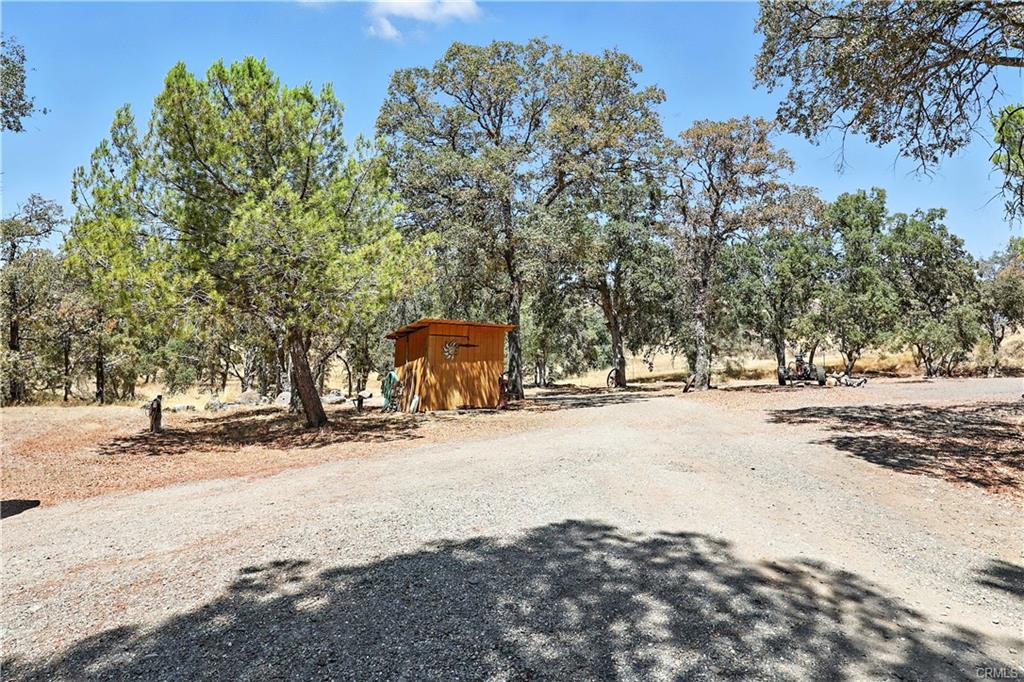 3013 Trower Rd, Catheys Valley, CA 95306