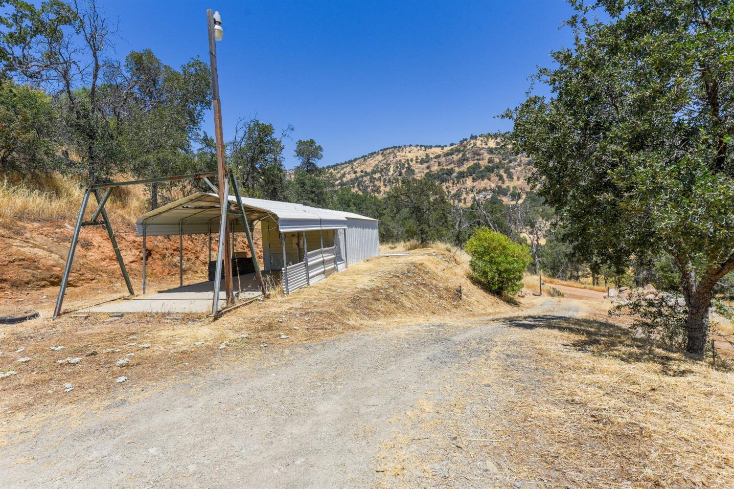 3101 Trower Rd, Catheys Valley, CA 95306