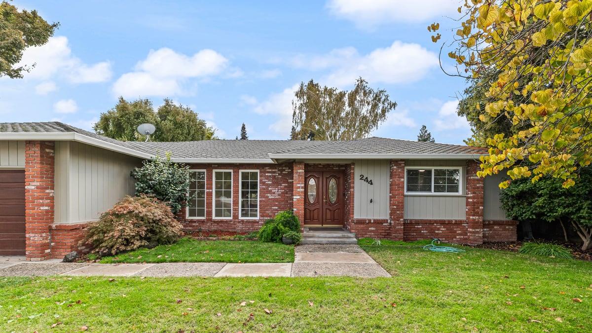 244 California St, Ripon, CA 95366