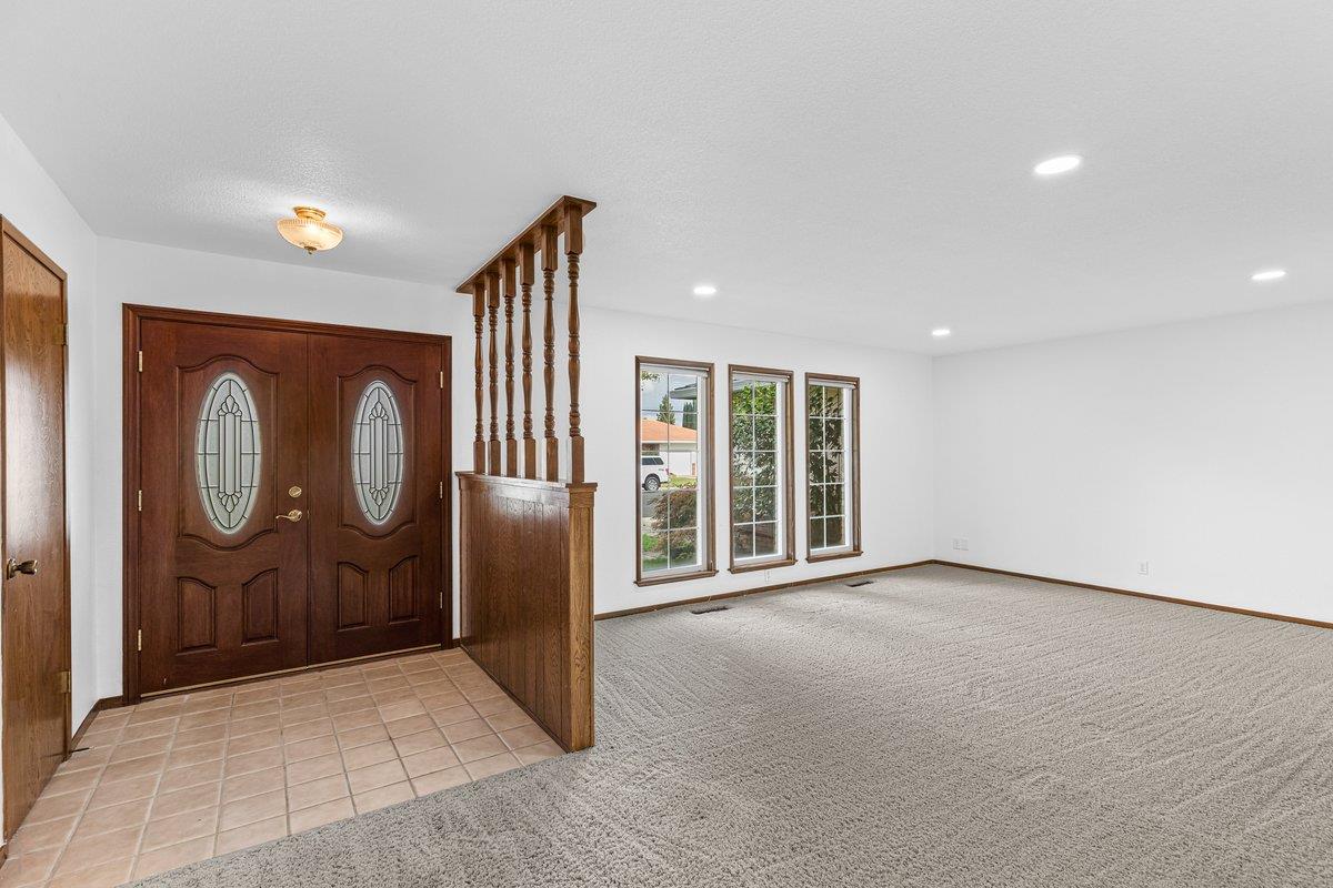 244 California St, Ripon, CA 95366