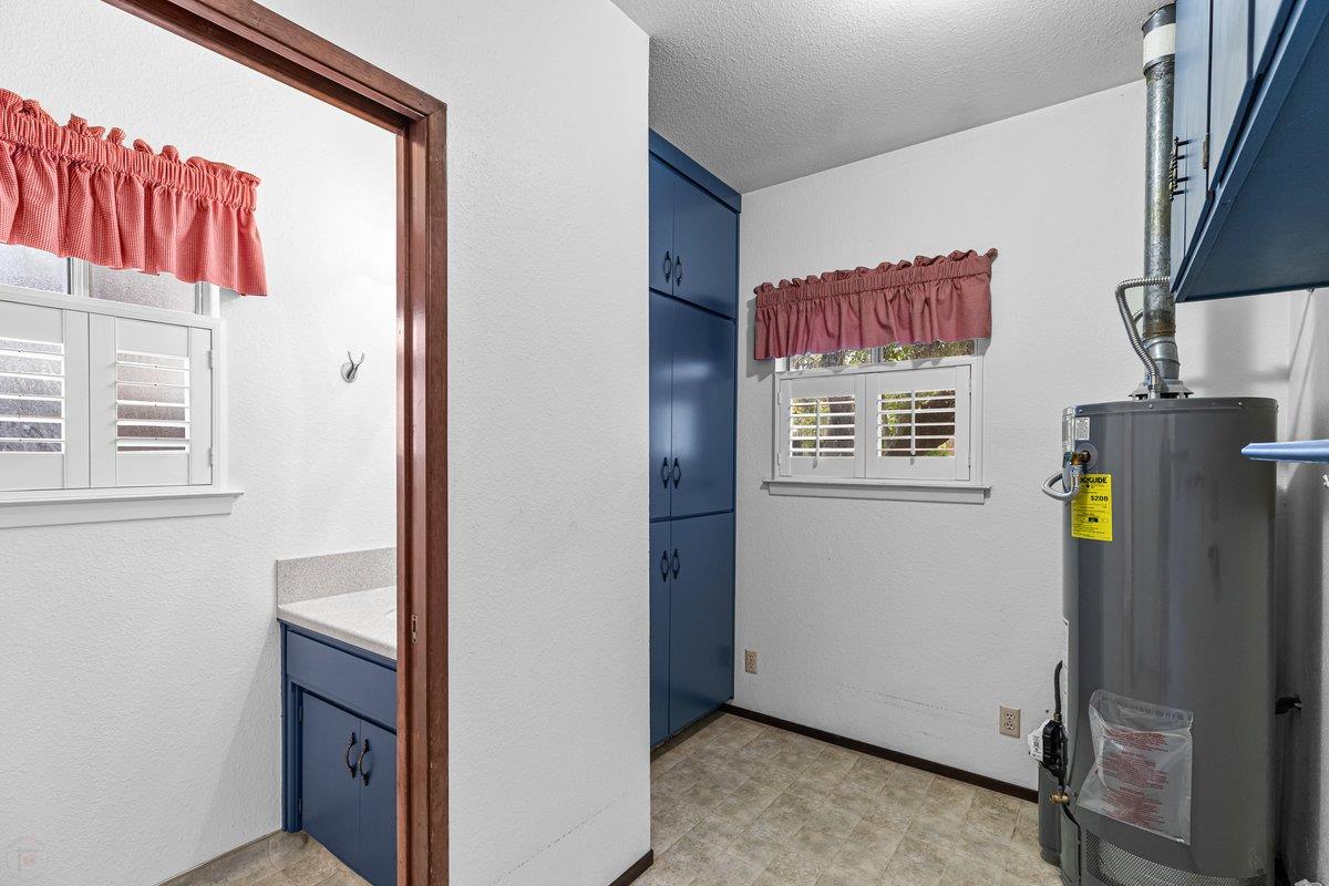 244 California St, Ripon, CA 95366