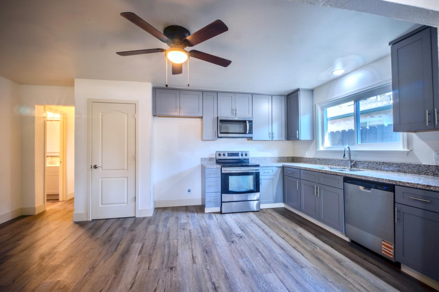 607 Diane Dr, Manteca, CA 95336