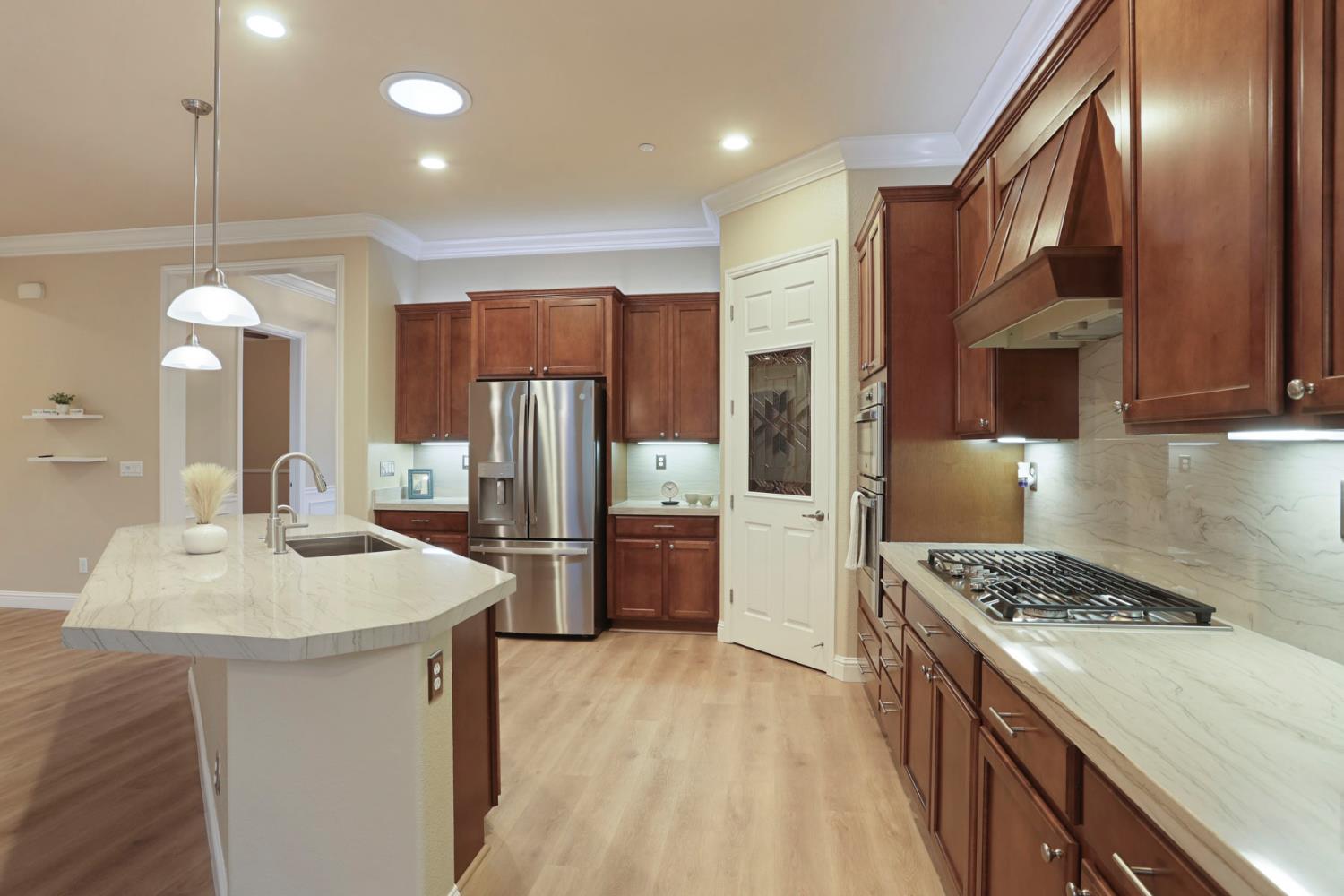 2707 Robinwood Ave, Manteca, CA 95336