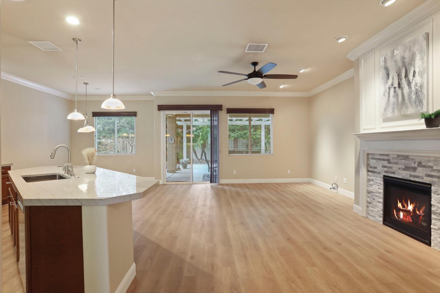 2707 Robinwood Ave, Manteca, CA 95336