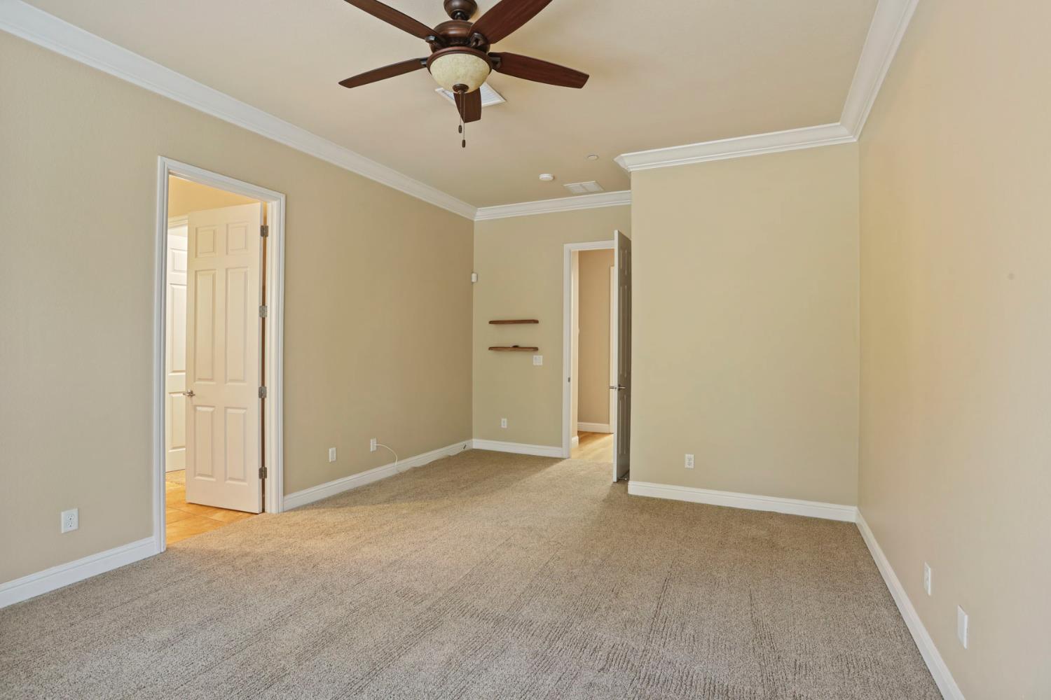 2707 Robinwood Ave, Manteca, CA 95336