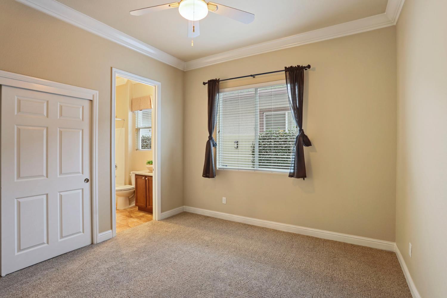 2707 Robinwood Ave, Manteca, CA 95336