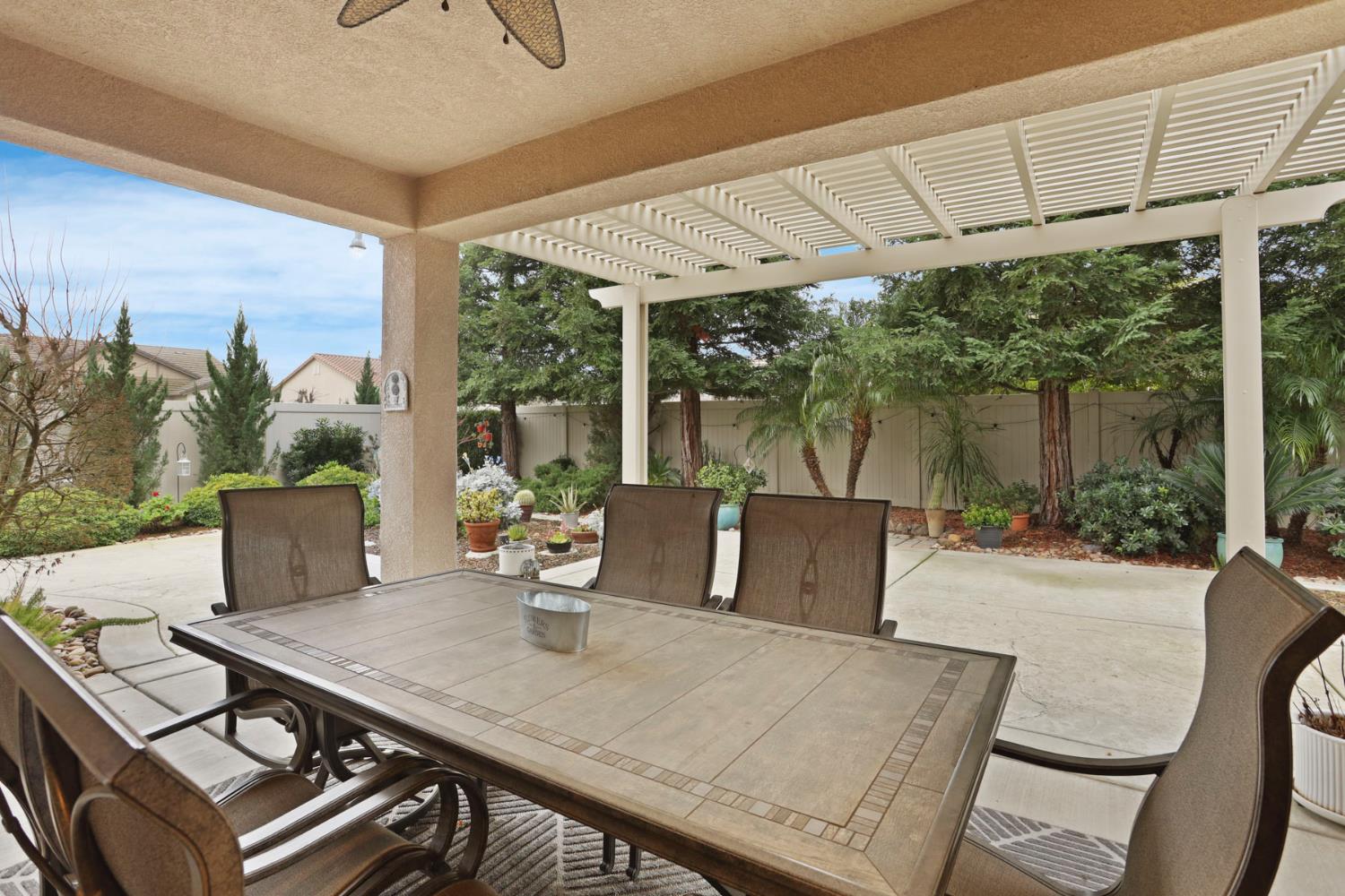 2707 Robinwood Ave, Manteca, CA 95336