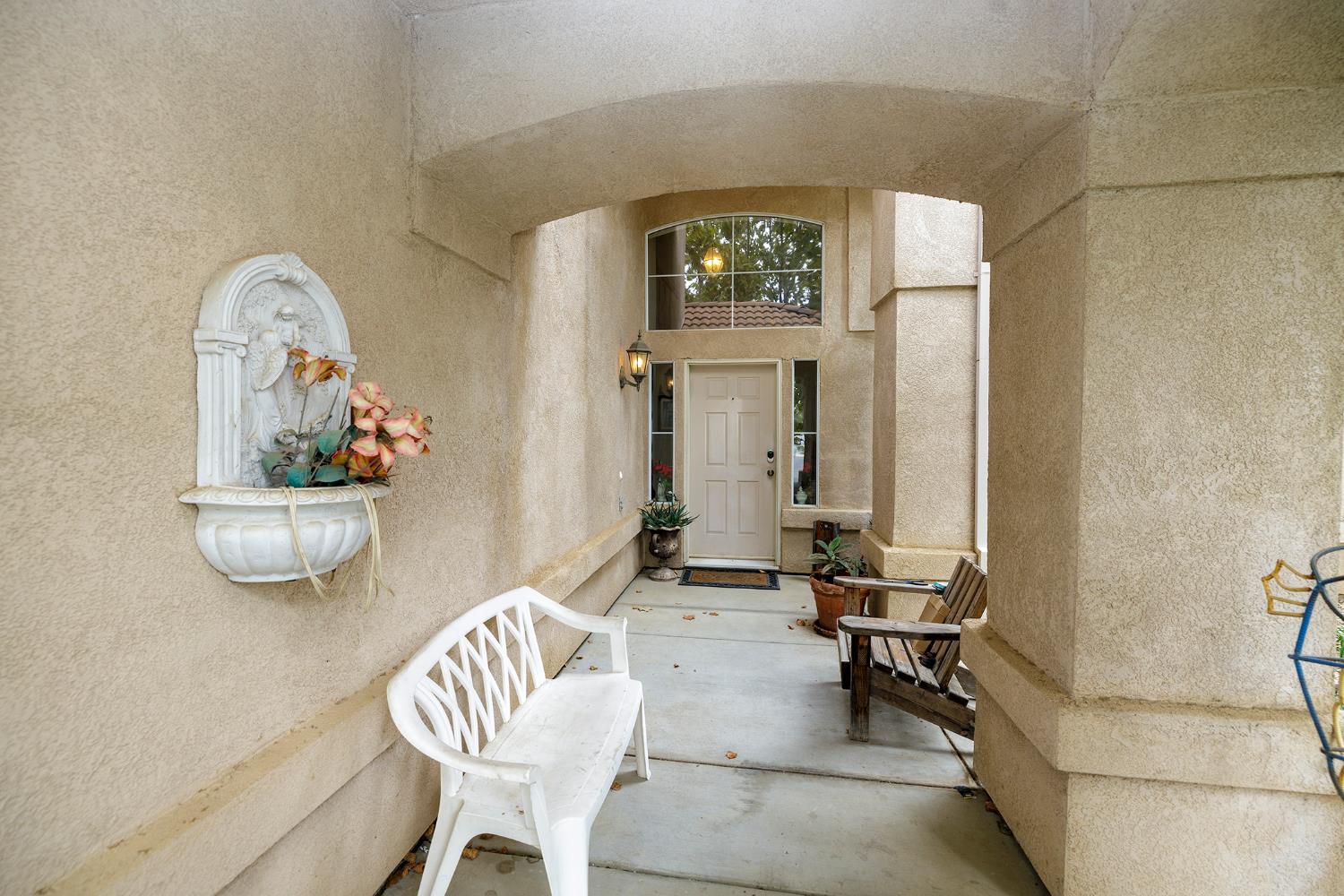 1612 Via Colabria, Gustine, CA 95322