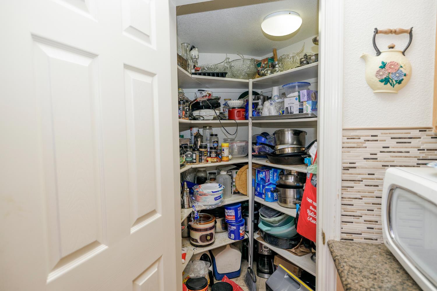 1612 Via Colabria, Gustine, CA 95322