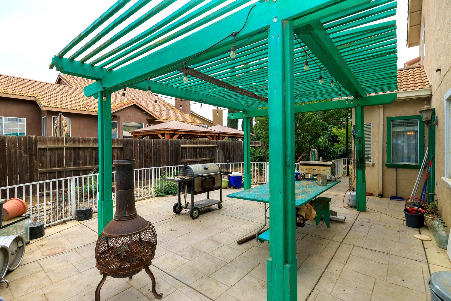 1612 Via Colabria, Gustine, CA 95322