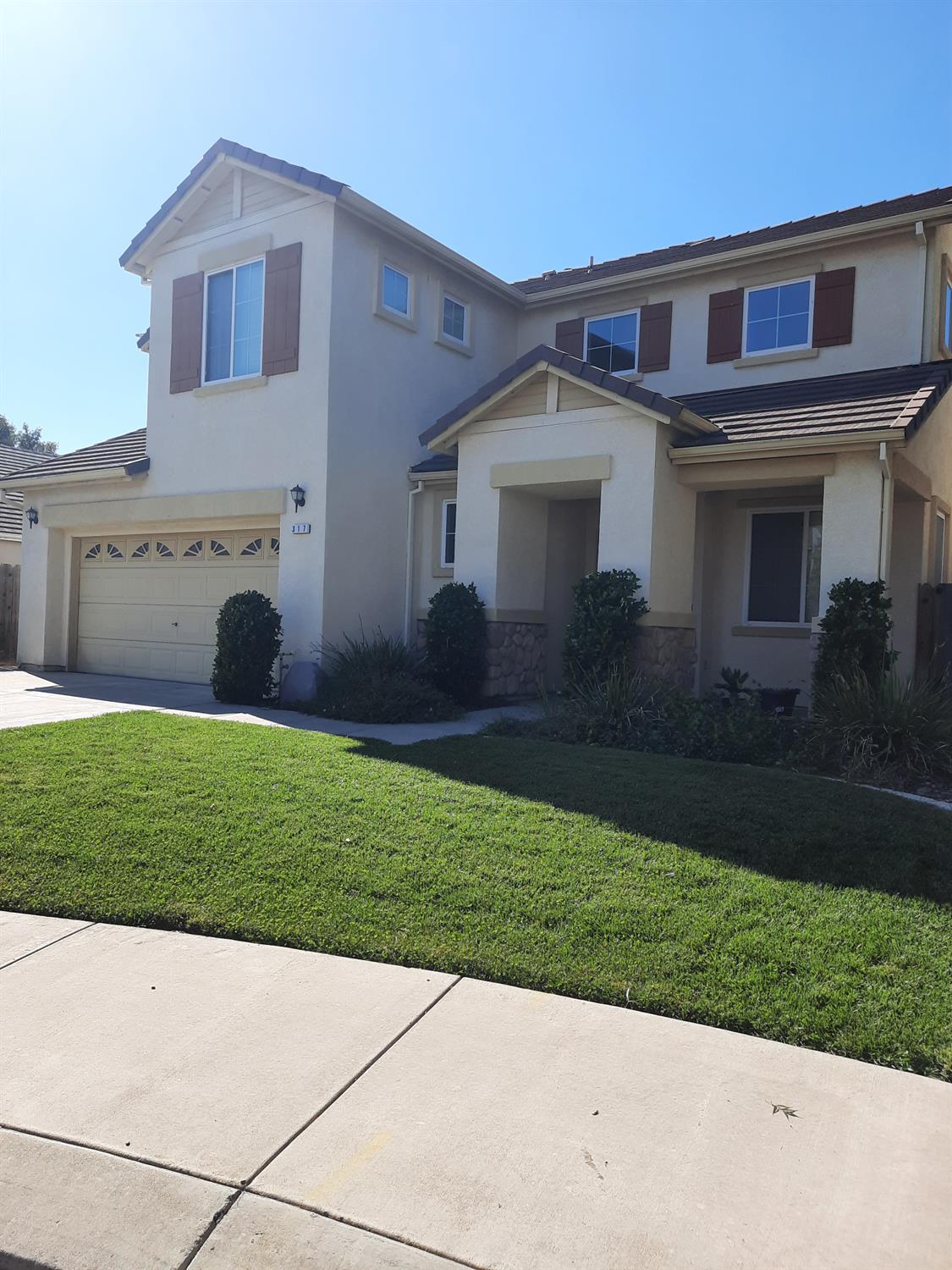 317 Daisy Ct, Merced, CA 95341