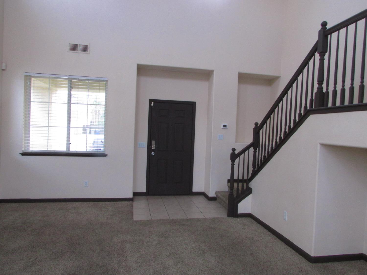 317 Daisy Ct, Merced, CA 95341