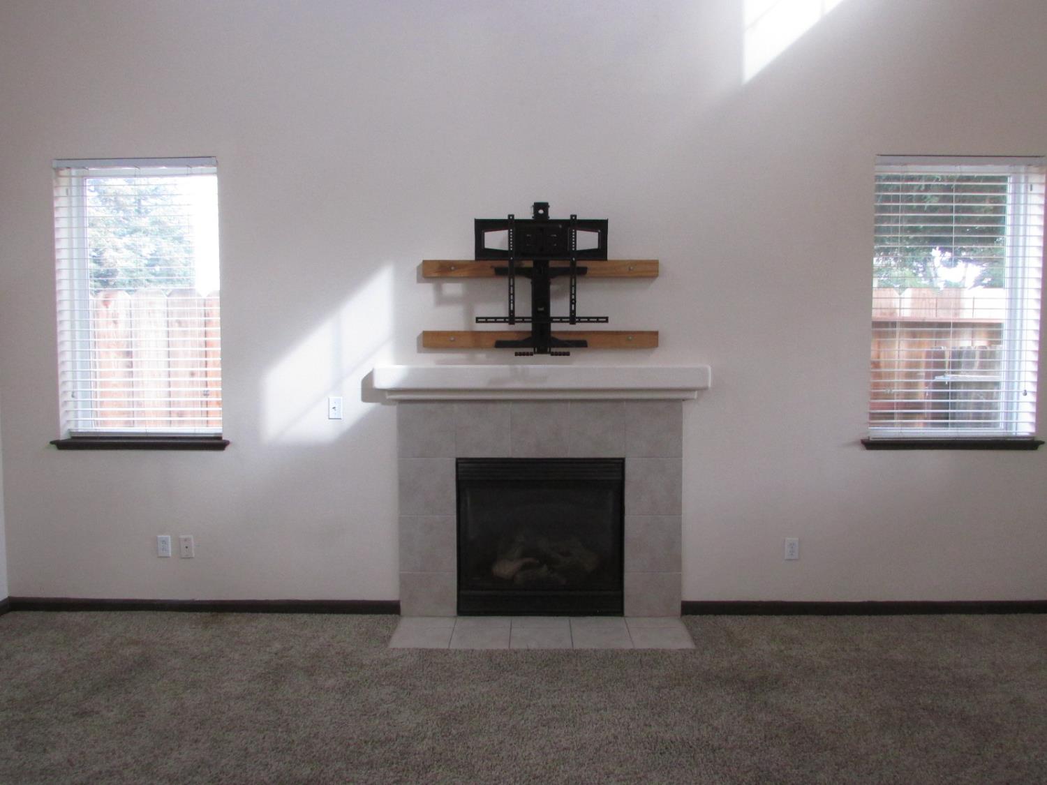 317 Daisy Ct, Merced, CA 95341