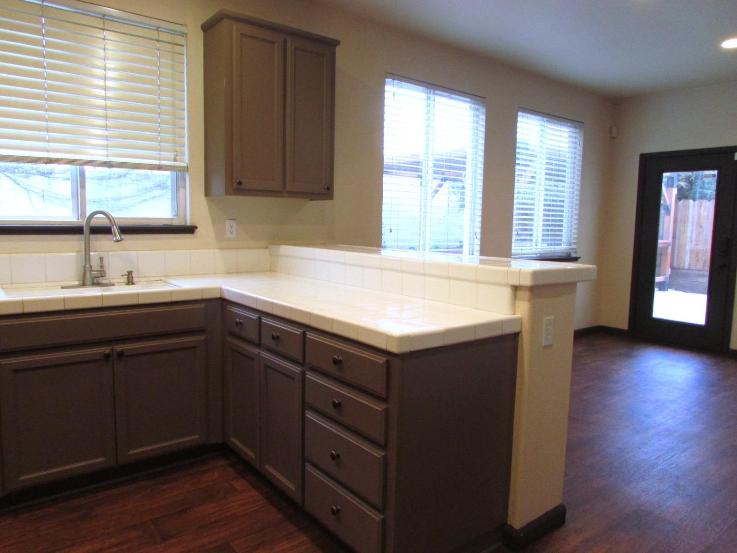 317 Daisy Ct, Merced, CA 95341