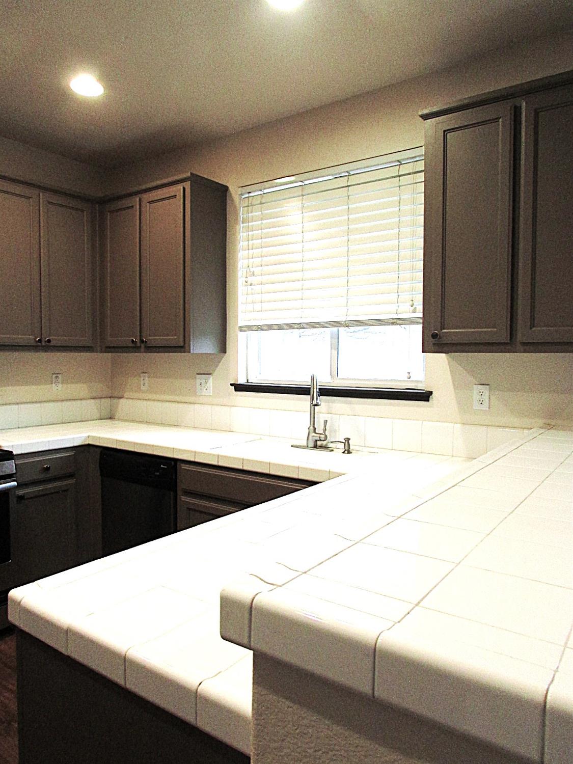 317 Daisy Ct, Merced, CA 95341