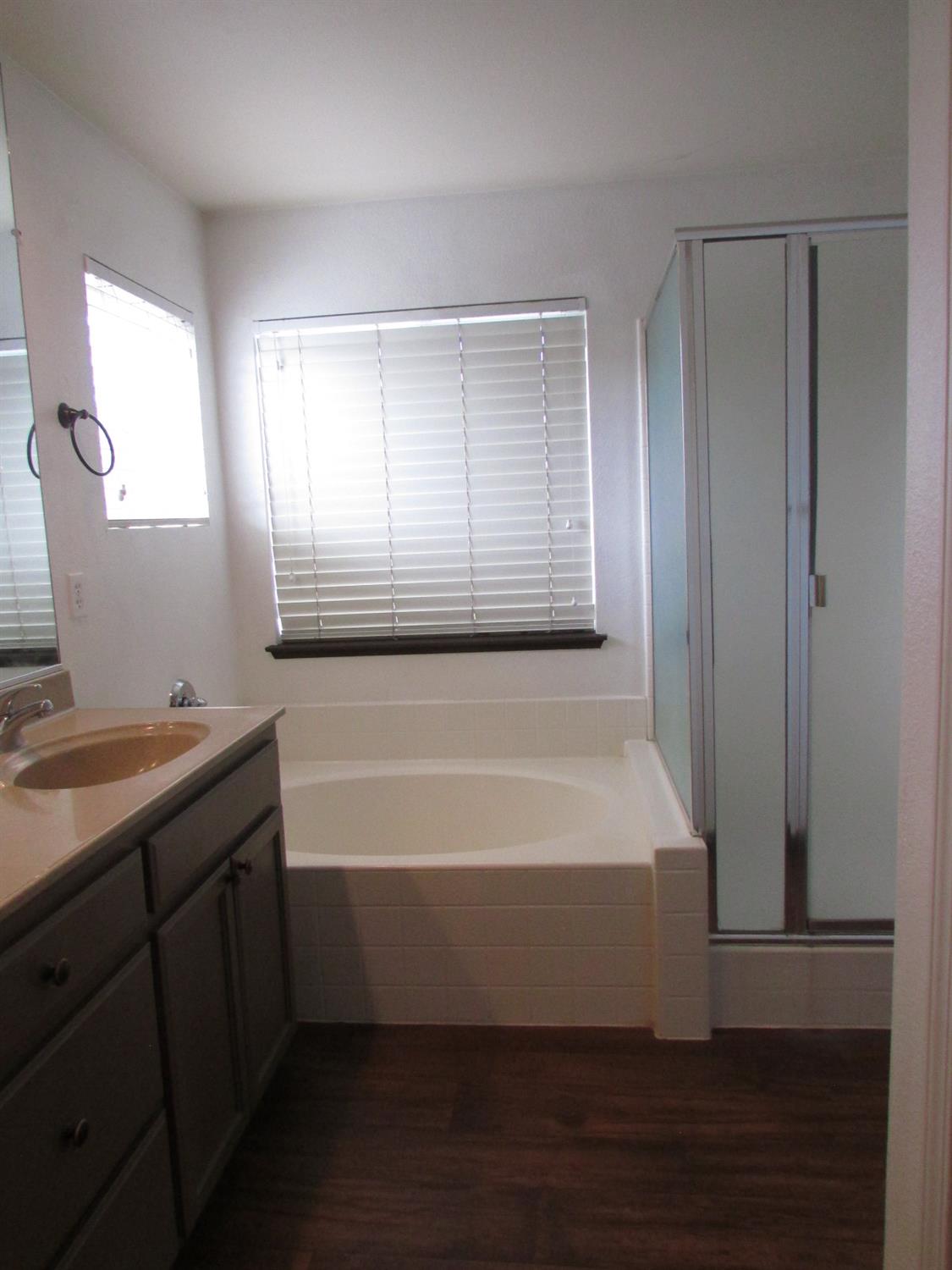 317 Daisy Ct, Merced, CA 95341