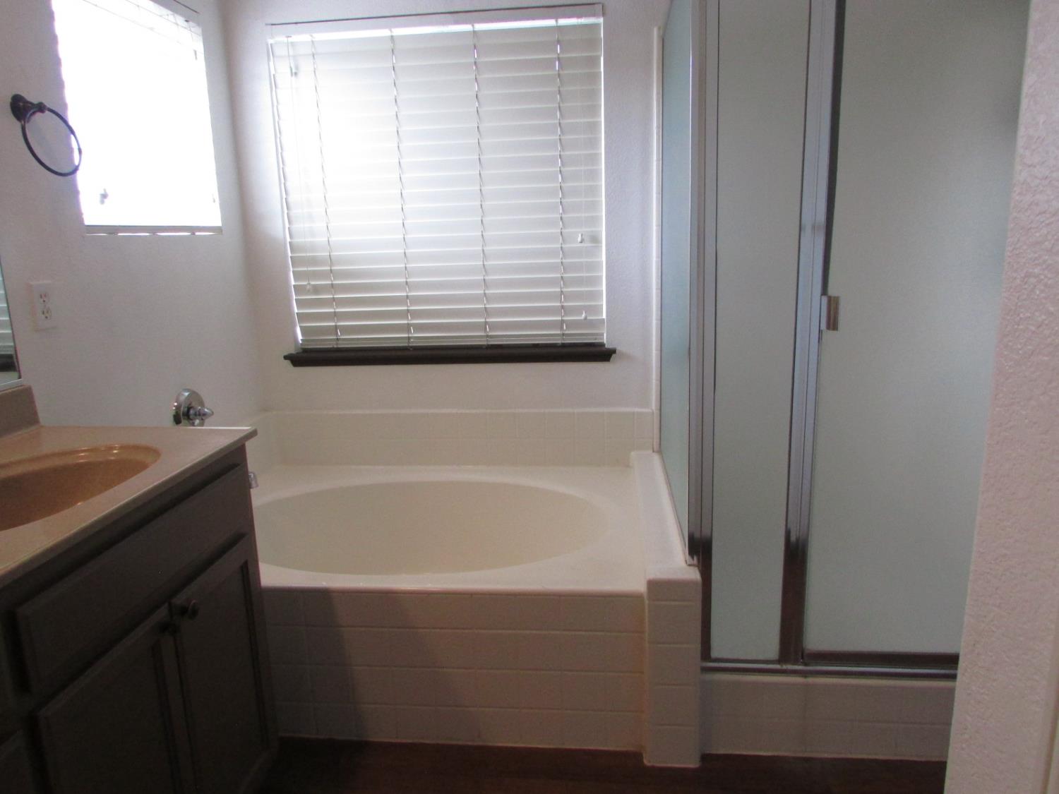 317 Daisy Ct, Merced, CA 95341