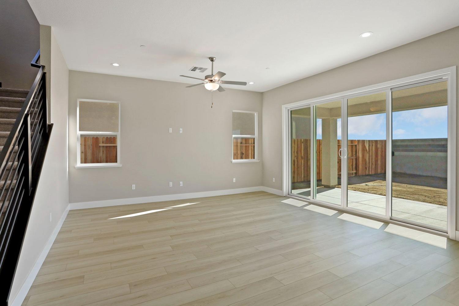 534 Vinal Dr, Manteca, CA 95337