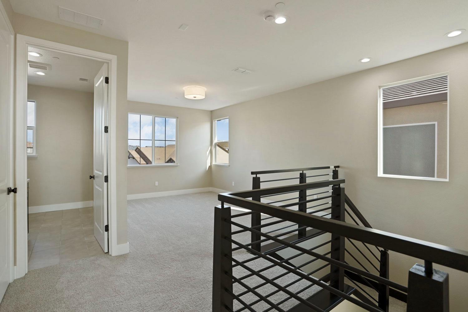 534 Vinal Dr, Manteca, CA 95337