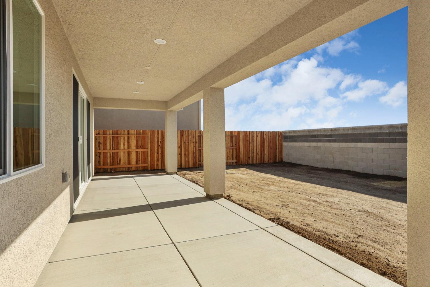 534 Vinal Dr, Manteca, CA 95337