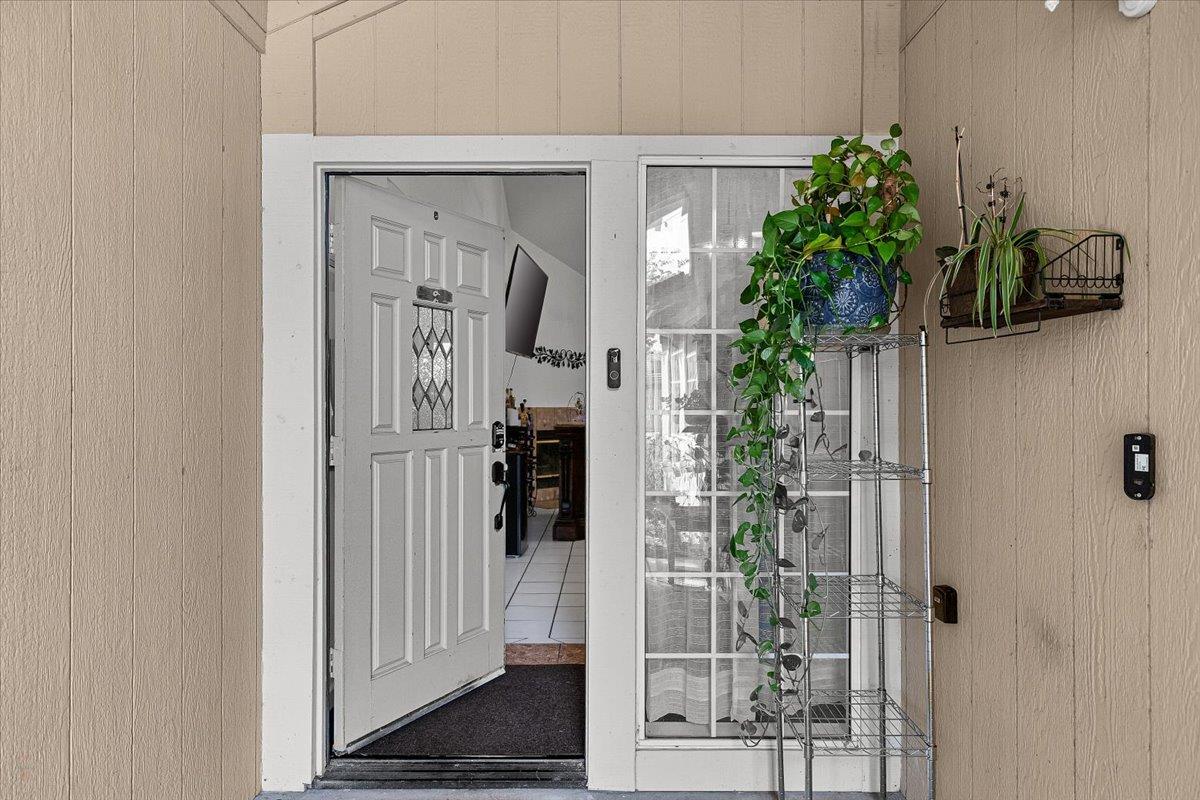 417 Mid Pines Way, Modesto, CA 95354