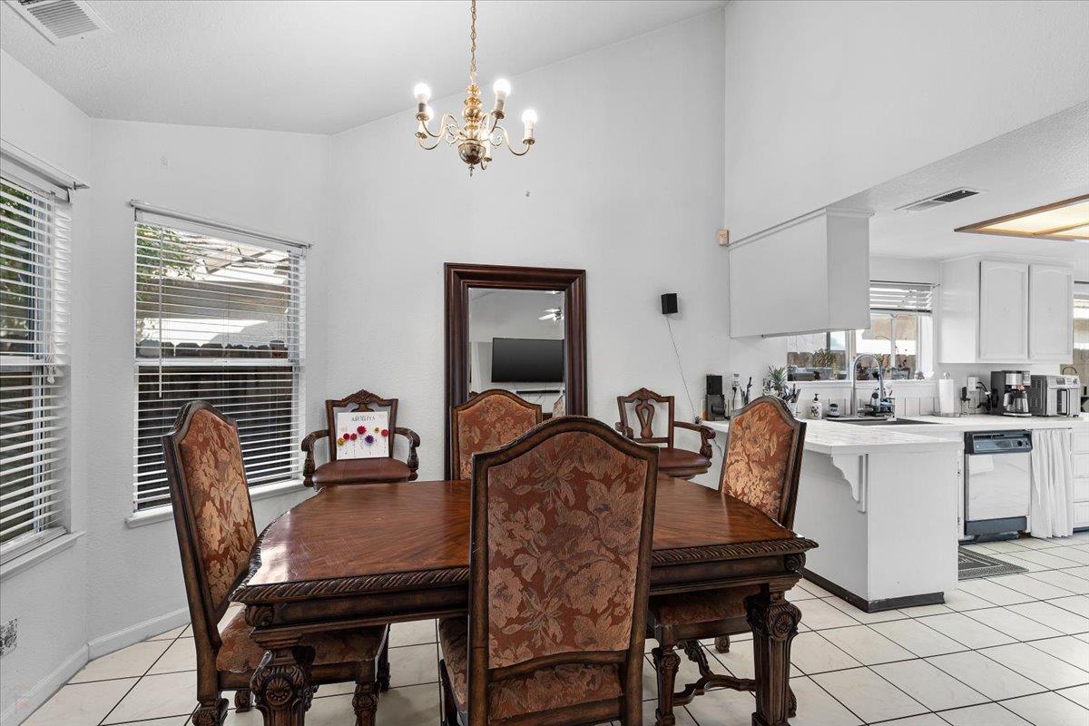 417 Mid Pines Way, Modesto, CA 95354