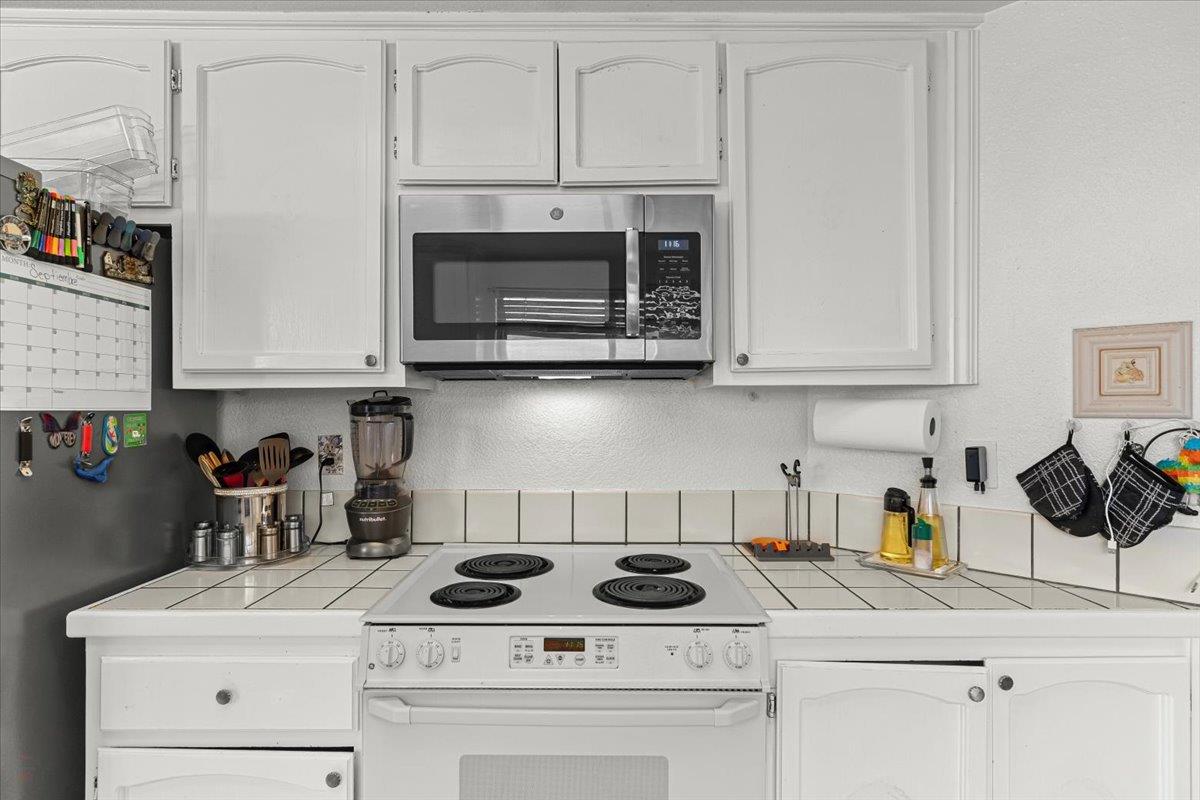 417 Mid Pines Way, Modesto, CA 95354