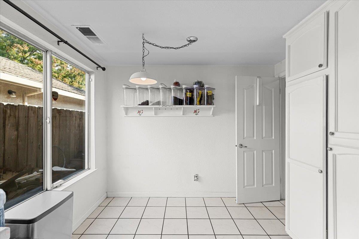 417 Mid Pines Way, Modesto, CA 95354