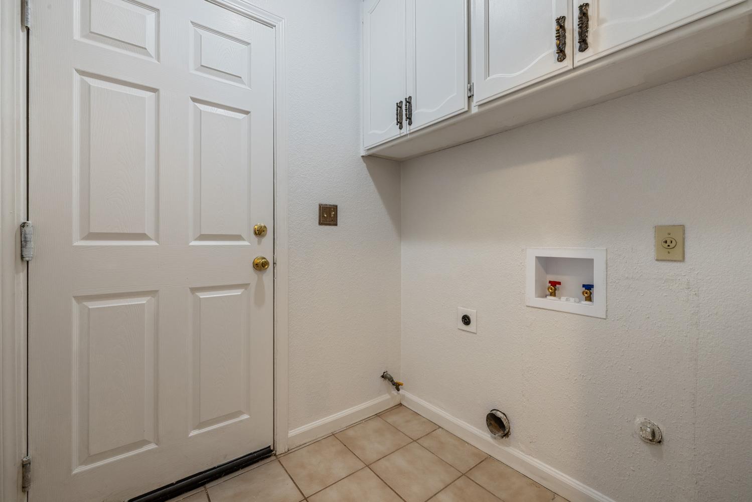 1940 N Berkeley Ave, Turlock, CA 95382