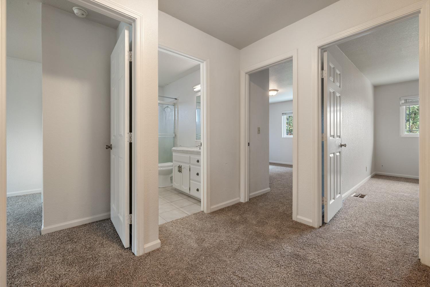 1940 N Berkeley Ave, Turlock, CA 95382