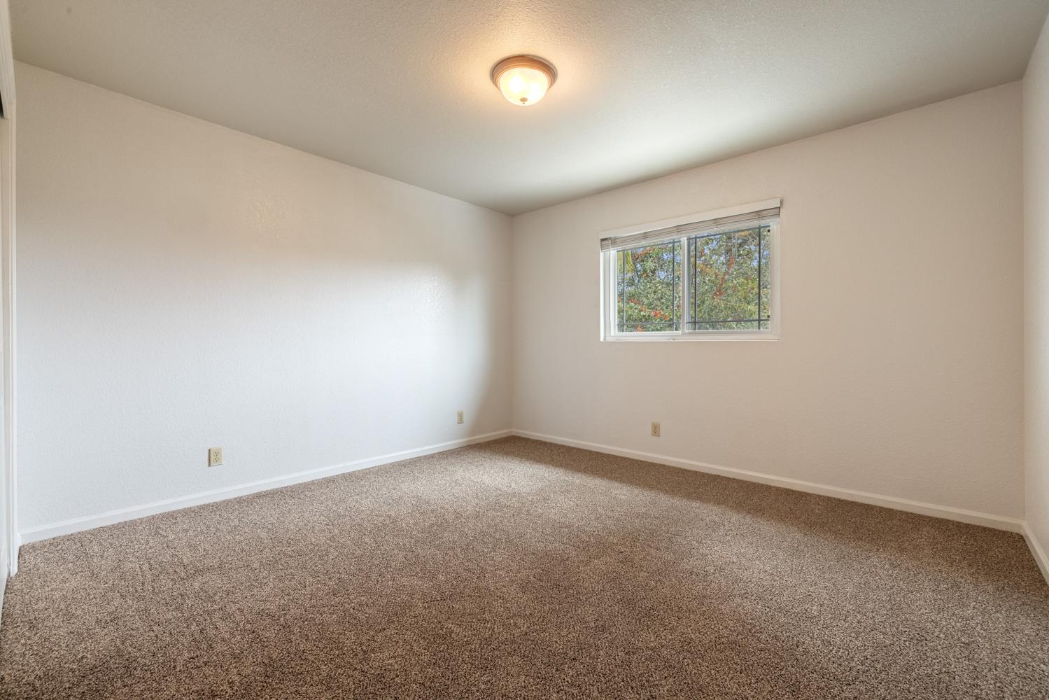 1940 N Berkeley Ave, Turlock, CA 95382