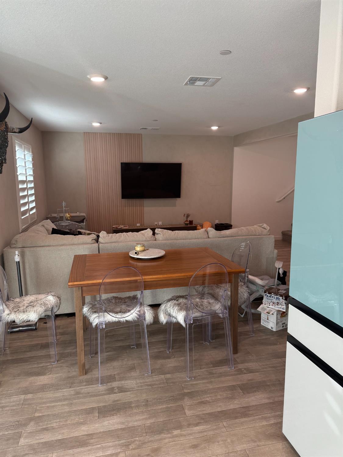 4230 Sierra St, Riverbank, CA 95367