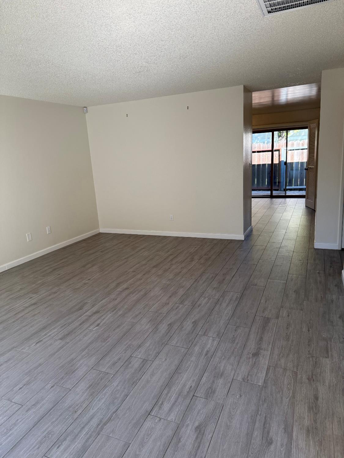 617 W Granger Ave #43, Modesto, CA 95350