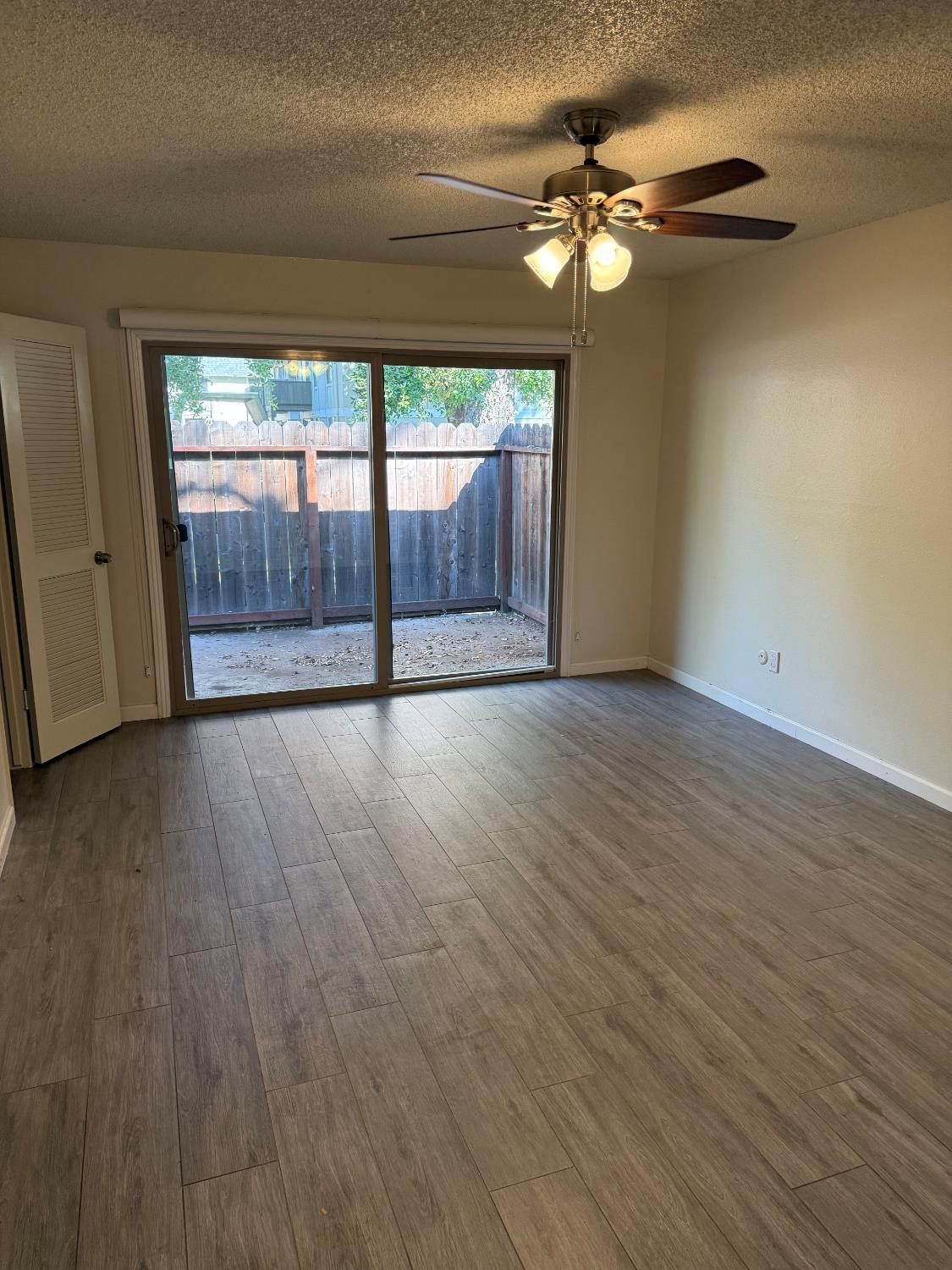 617 W Granger Ave #43, Modesto, CA 95350