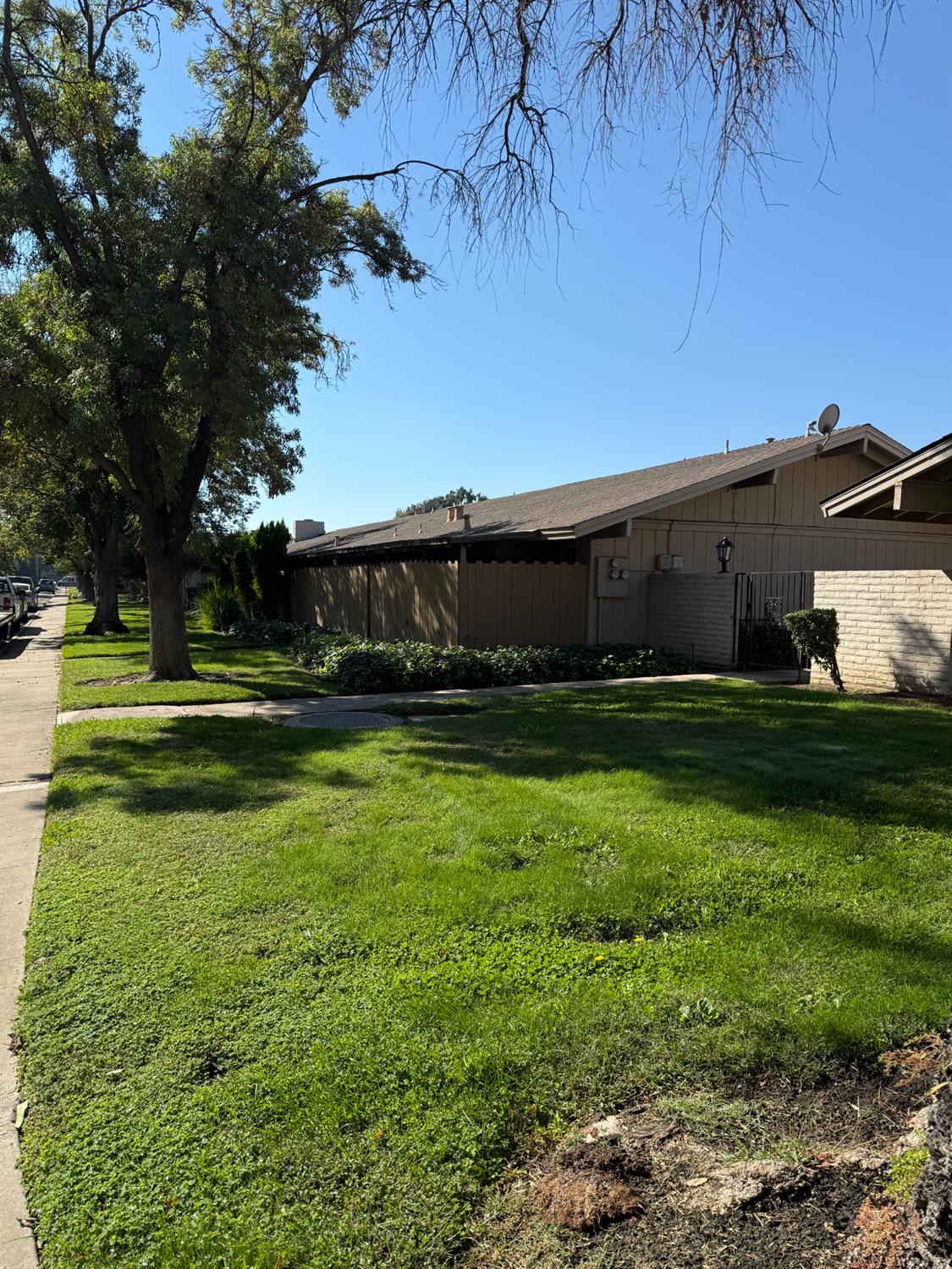 617 W Granger Ave #43, Modesto, CA 95350