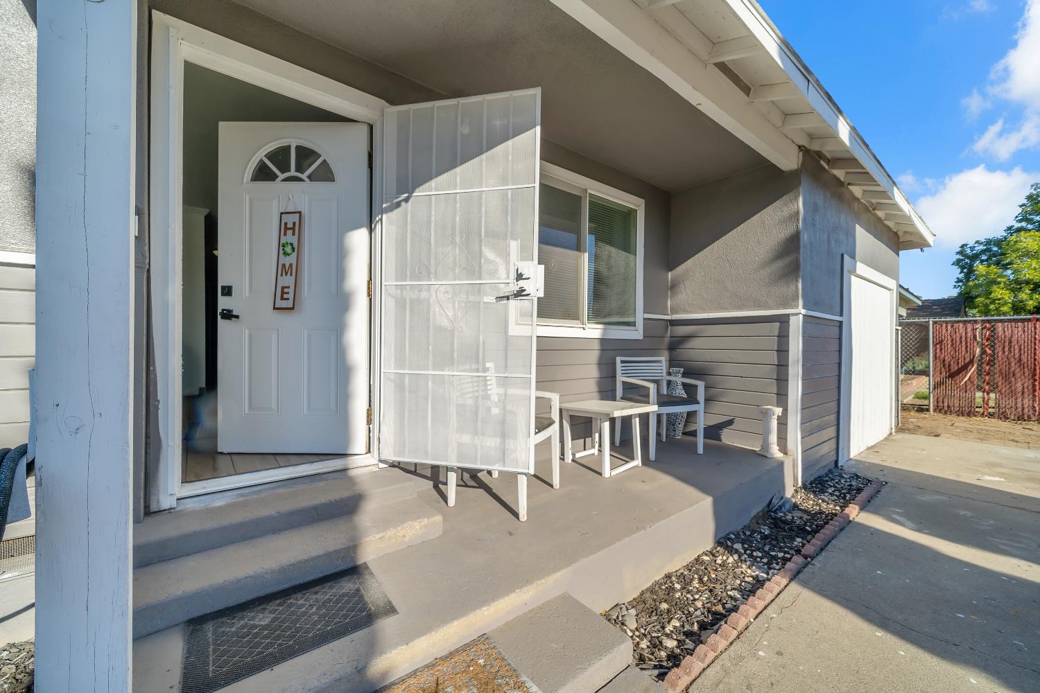 5558 8th St, Keyes, CA 95328