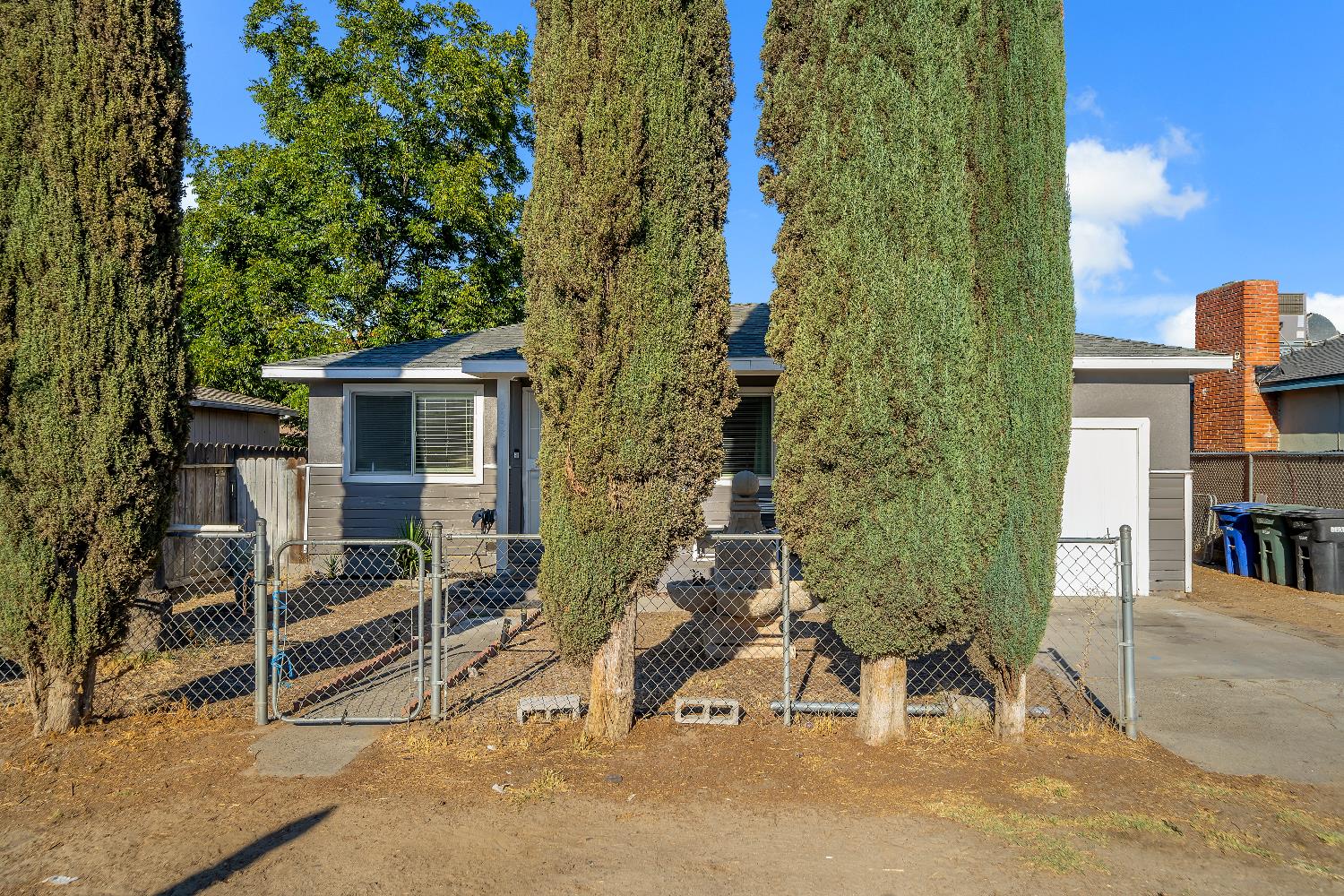 5558 8th St, Keyes, CA 95328
