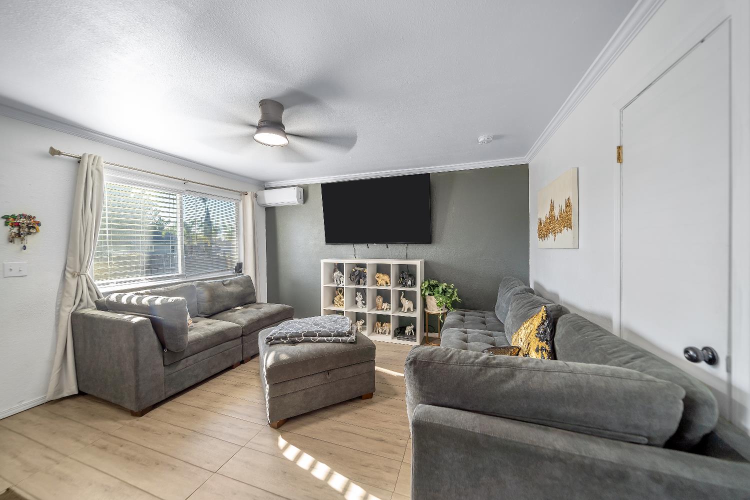 5558 8th St, Keyes, CA 95328