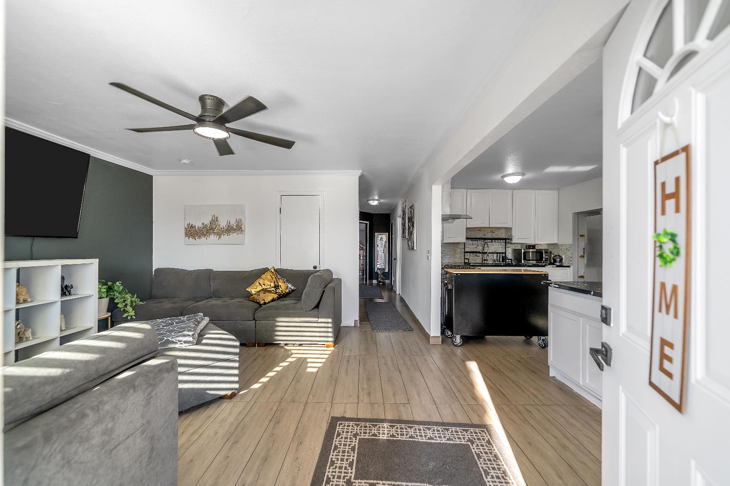 5558 8th St, Keyes, CA 95328