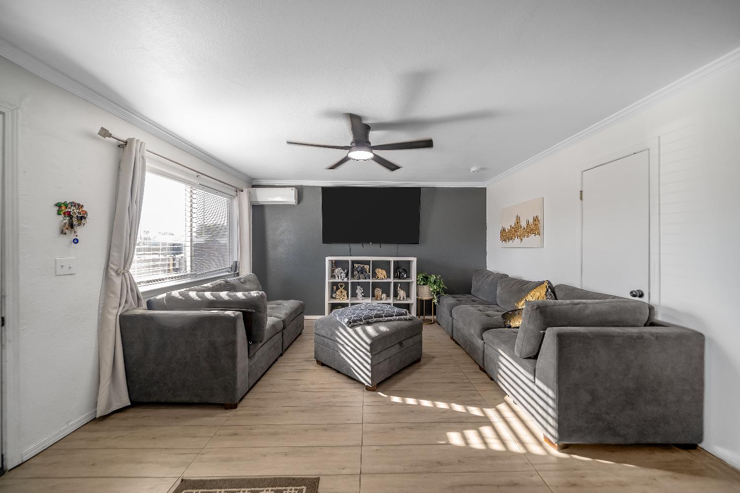 5558 8th St, Keyes, CA 95328