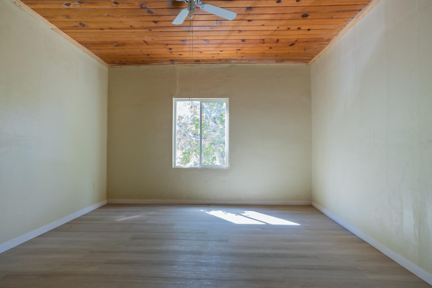 3882 Washington Ave, Le Grand, CA 95333