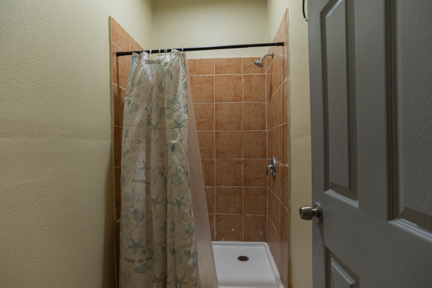 3882 Washington Ave, Le Grand, CA 95333