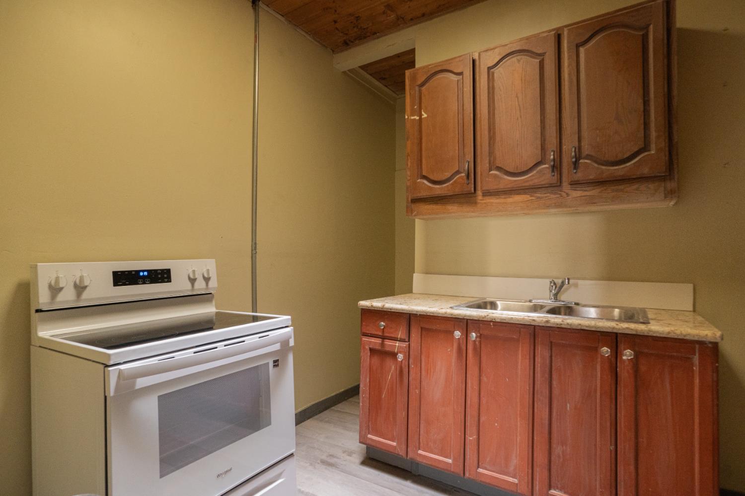 3882 Washington Ave, Le Grand, CA 95333