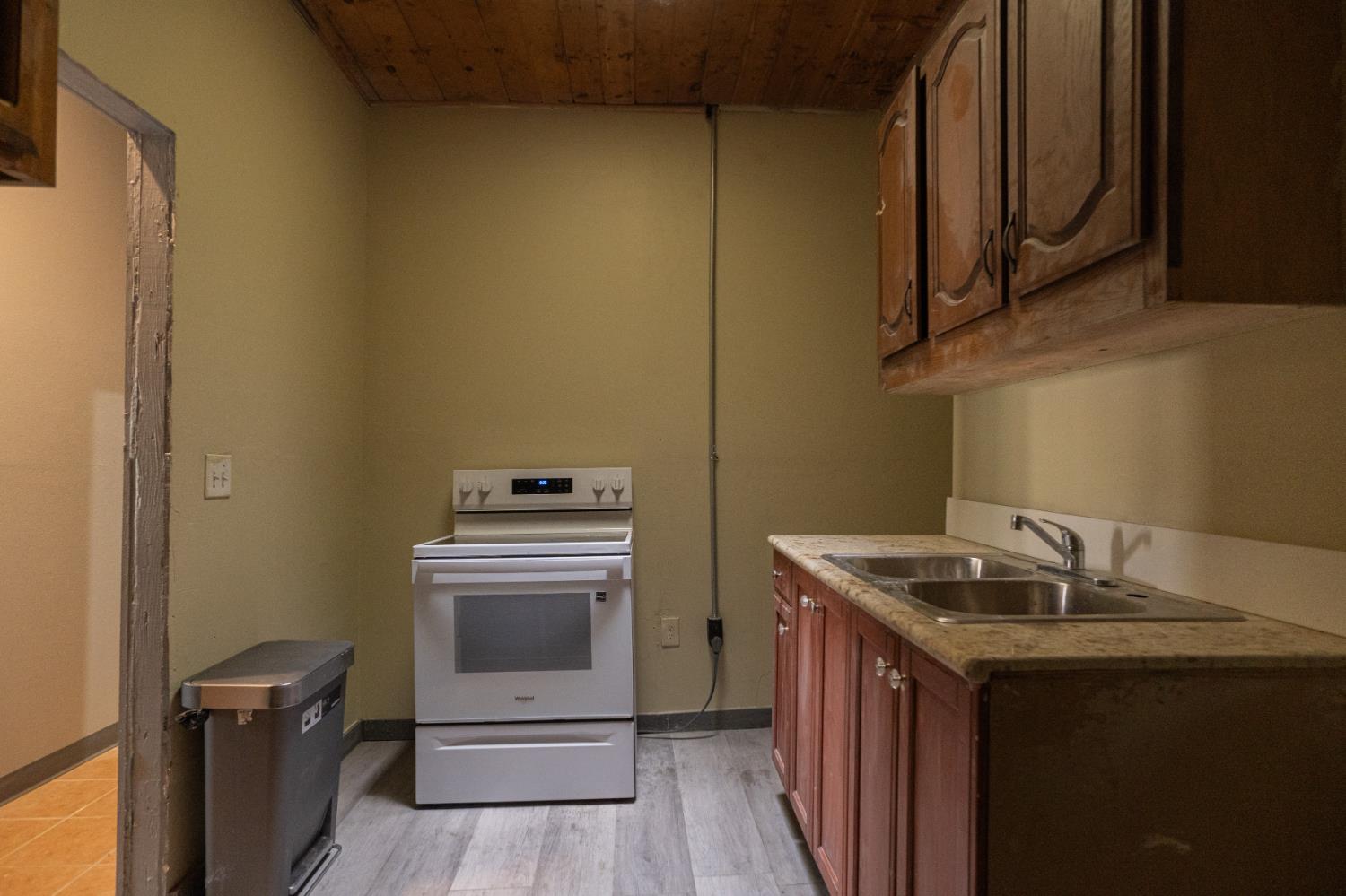 3882 Washington Ave, Le Grand, CA 95333