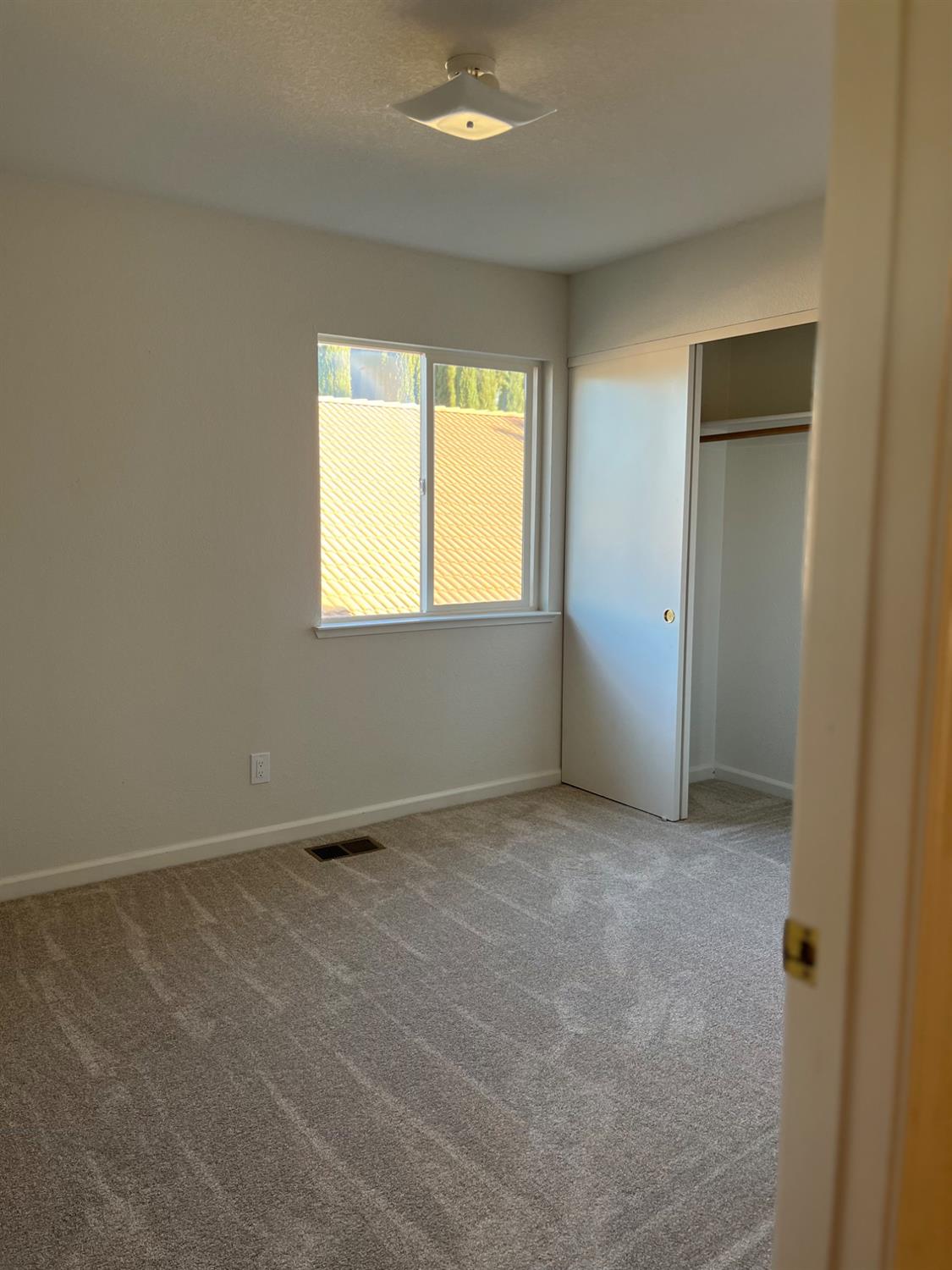 1460 Portsmouth Ln, Gustine, CA 95322